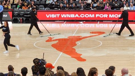 DraftKings Becomes Official Partner of the WNBA.